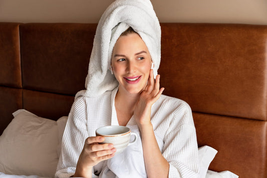 How to Use Ice Globes Without Damaging Your Skin